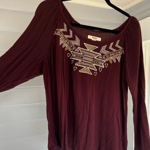 Mossimo. Maroon bell sleeve blouse